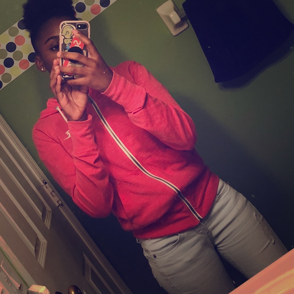 Meet your Posher, Alyssa